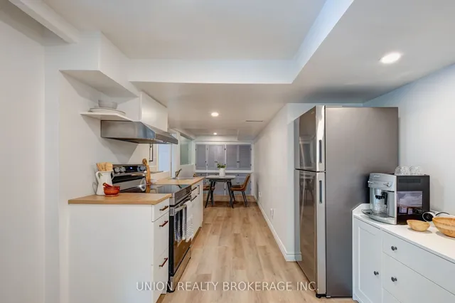 Additional image 28 of 116 Scarboro Cres