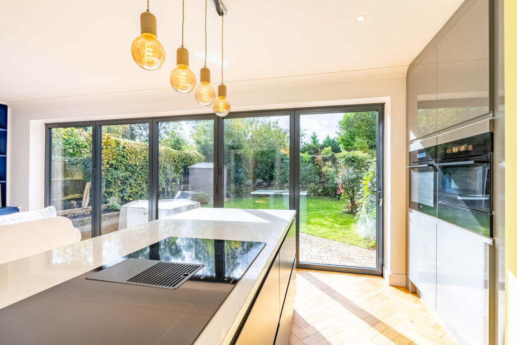 Additional image 8 of Moreton Avenue, Harpenden, Hertfordshire, AL5