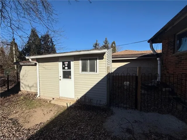 Additional image 23 of 2137 Mount Forest Dr