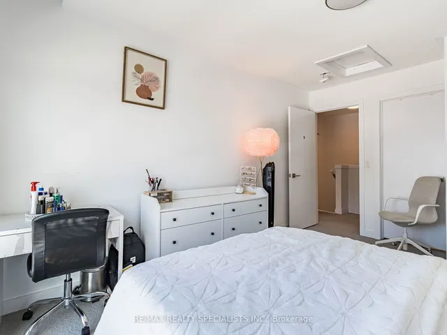 Additional image 25 of 195 Veterans Dr Unit 16