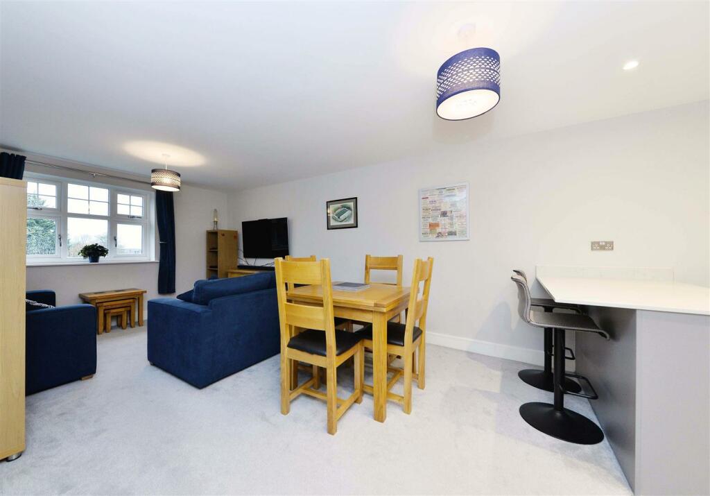 Additional image 5 of Wake Green Road, Moseley, Birmingham