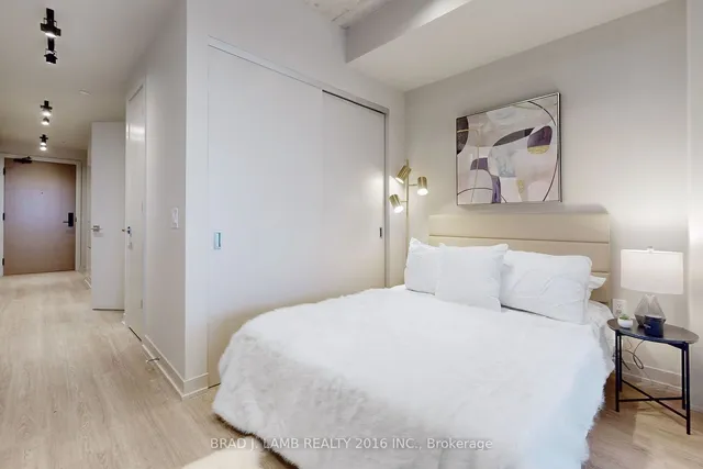 Additional image 15 of 195 McCaul St Unit 1014