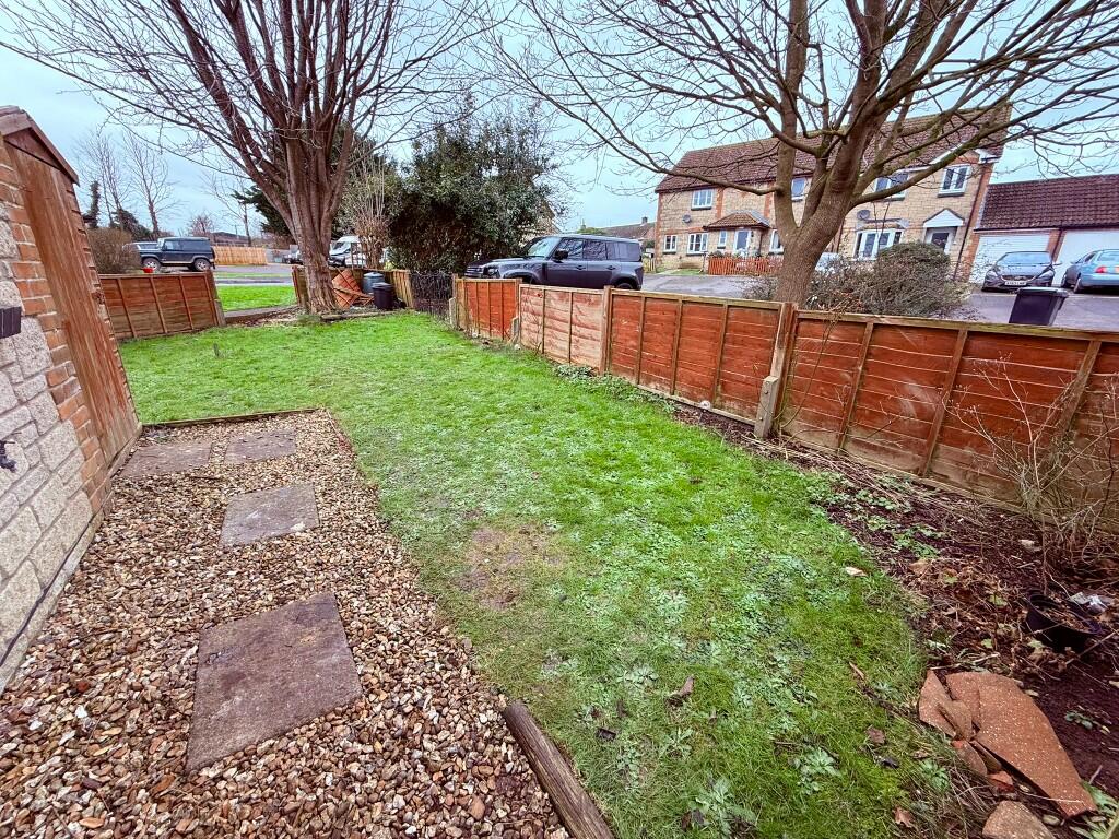 Additional image 9 of Henstridge