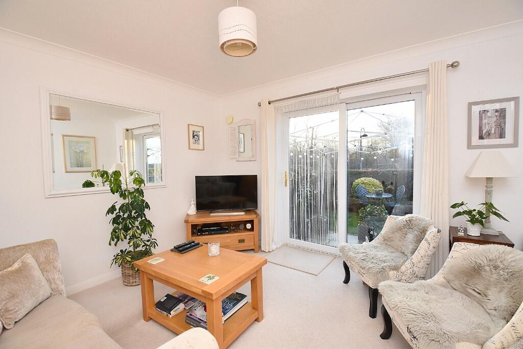 Additional image 2 of Queen Camel BA22