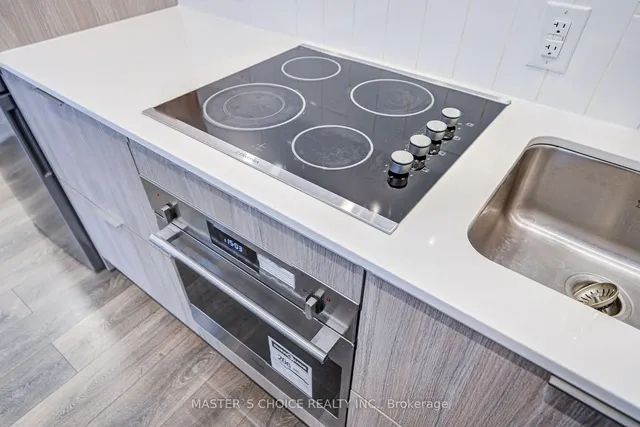 Additional image 17 of 35 Tubman Ave Unit 318