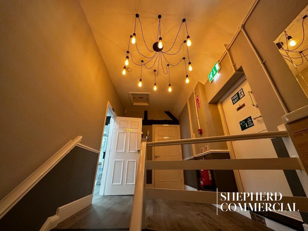 Additional image 3 of 127 High Street, Henley-in-Arden, B95 5AU