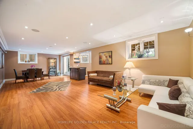 Additional image 27 of 168 Norton Ave