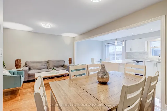 Additional image 17 of 94 Panton Tr