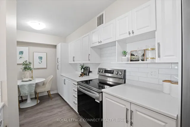 Additional image 10 of 238 Albion Rd Unit 1511