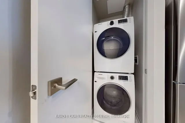 Additional image 20 of 195 McCaul St Unit 307