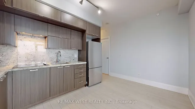 Additional image 19 of 120 Harrison Garden Blvd Unit 1427