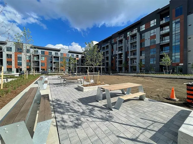 Additional image 38 of 95 Dundas St Unit 318