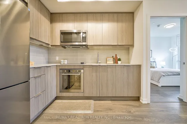 Additional image 3 of 36 Forest Manor Rd Unit 708