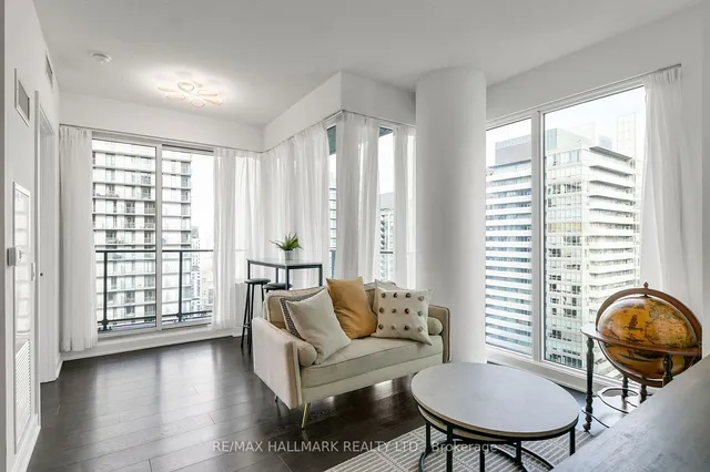 Additional image 10 of 125 Blue Jays Way St Unit 4608