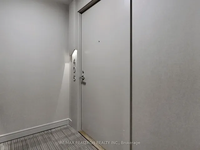 Additional image 25 of 8 Tippett Rd Unit 1001