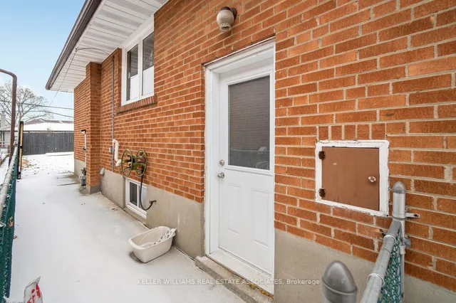 Additional image 18 of 53 Amoro Dr