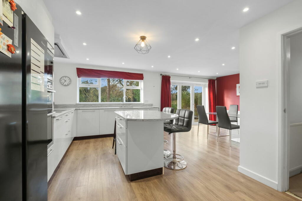 Additional image 7 of 23 Aragon Drive, Sutton Coldfield, West Midlands, B73 6BQ