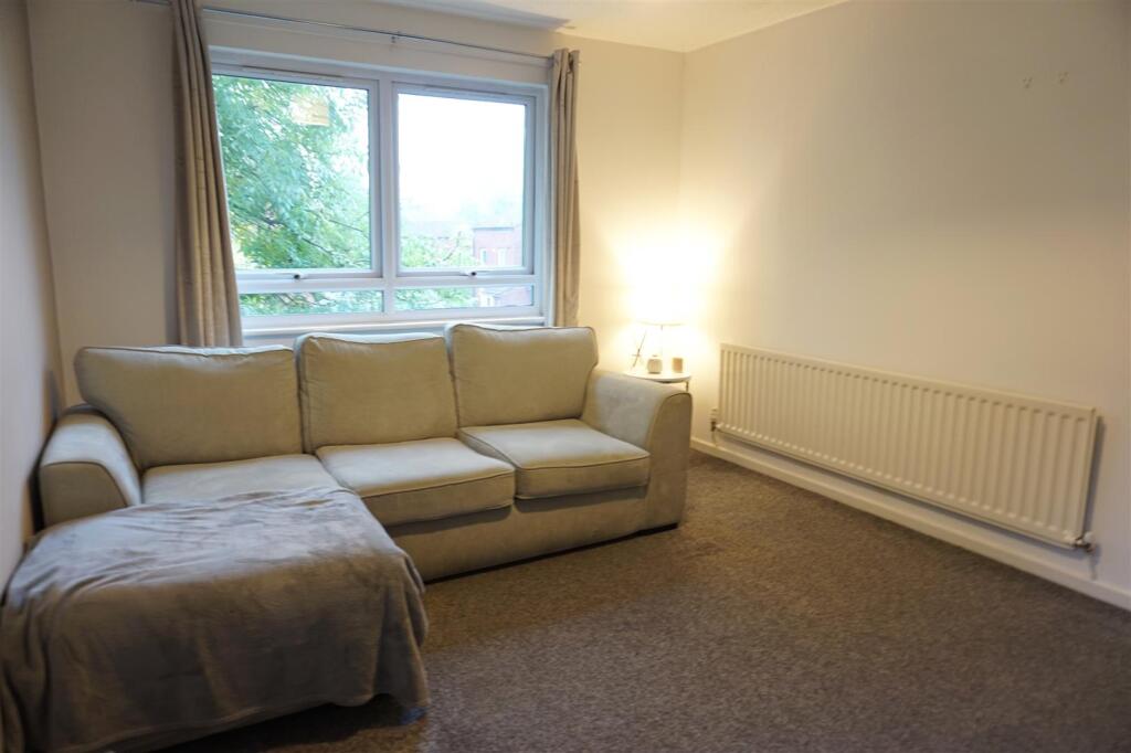 Additional image 7 of Sandhurst Close, Church Hill South