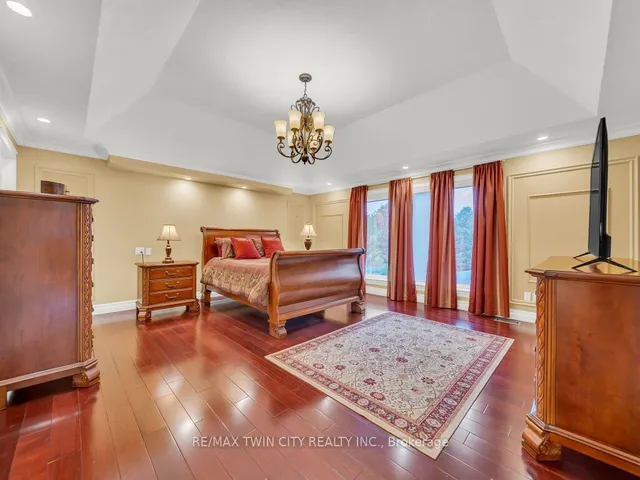 Additional image 17 of 26 Paddock Crt