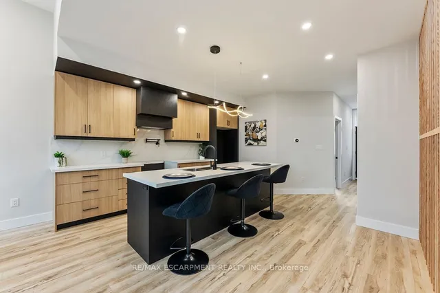 Additional image 14 of 209 Grenfell St