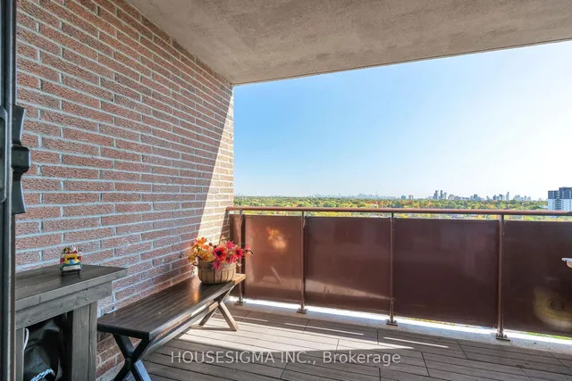 Additional image 27 of 716 The West Mall Unit 1402