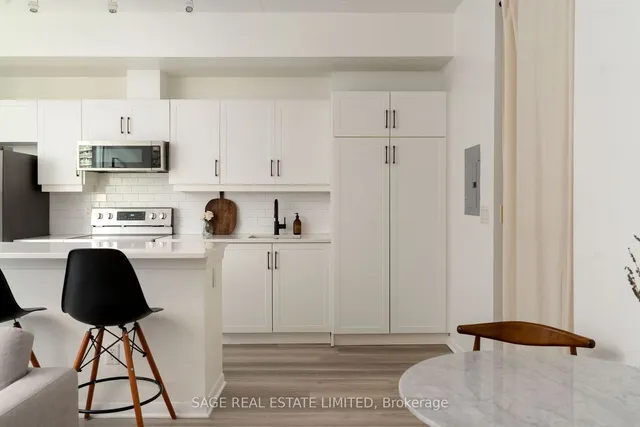 Additional image 2 of 333 Adelaide St Unit 717