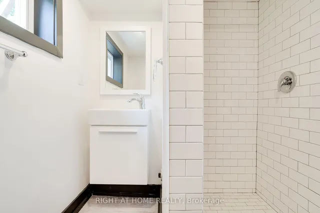 Additional image 36 of 183 Maplewood Ave