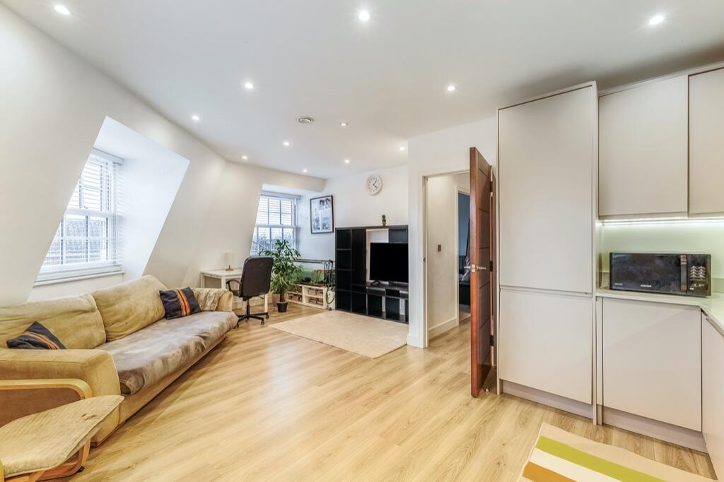 Additional image 4 of Stonehills, Welwyn Garden City, Hertfordshire, AL8