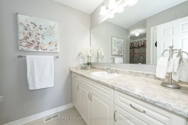 Additional image 27 of 254 Hinton Terr