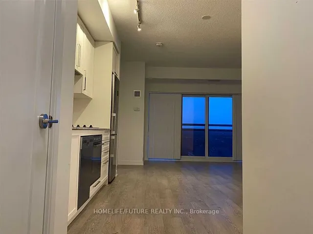 Additional image 9 of 275 Village Green Sq Unit 3121