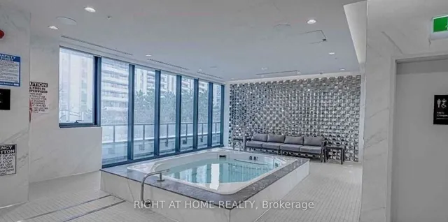 Additional image 14 of 585 Bloor St Unit 419