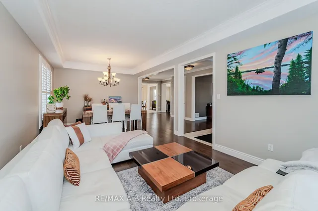 Additional image 13 of 252 Edgewater Cres