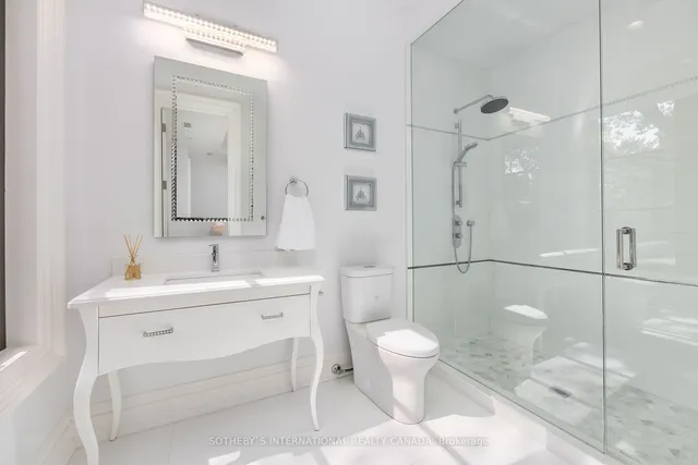 Additional image 24 of 22 Hillhurst Blvd