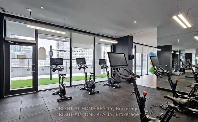 Additional image 20 of 159 Wellesley St Unit 406