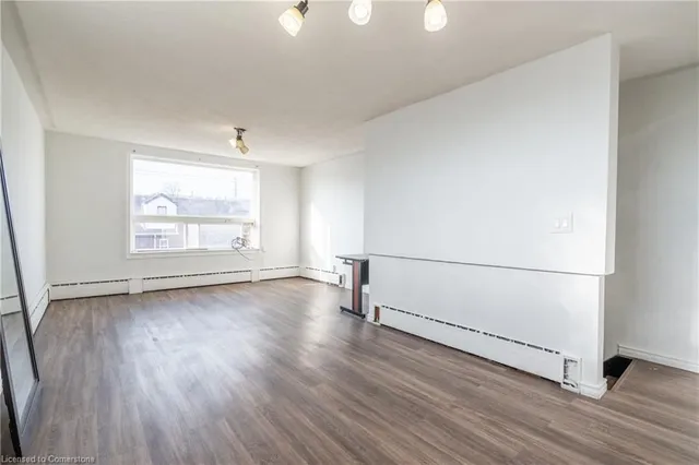 Additional image 9 of 1221-1223 Main St