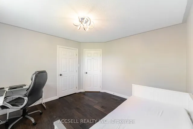 Additional image 24 of 29 Riviera Rdge