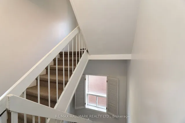 Additional image 22 of 225 Roslin Ave