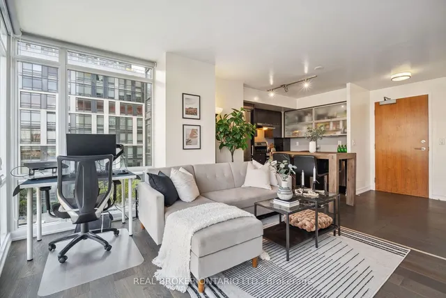 Additional image 11 of 170 Fort York Blvd Unit 303