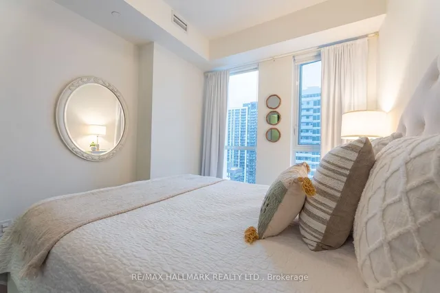 Additional image 14 of 170 Sumach St Unit 2101