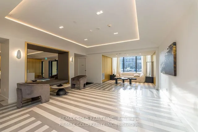 Additional image 33 of 10 Gibbs St Unit 621