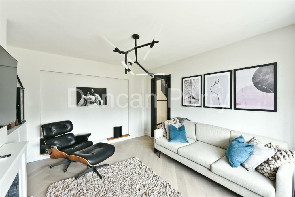 Additional image 11 of Holloways Lane, Welham Green