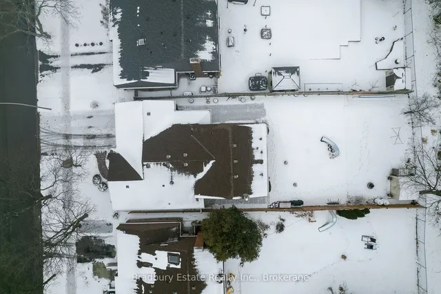 Additional image 35 of 2232 Ireland Dr