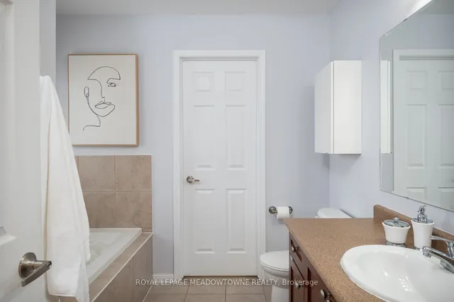 Additional image 25 of 988 Clark Blvd