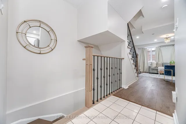 Additional image 4 of 47 Spadina Rd Unit 32