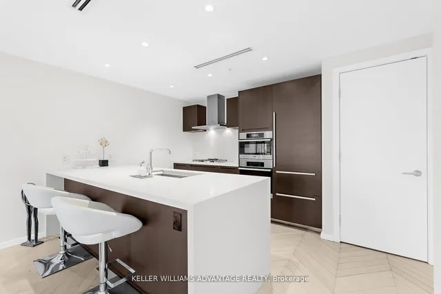 Additional image 7 of 180 University Ave Unit 2104