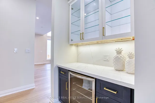 Additional image 18 of 67 Creanona Blvd