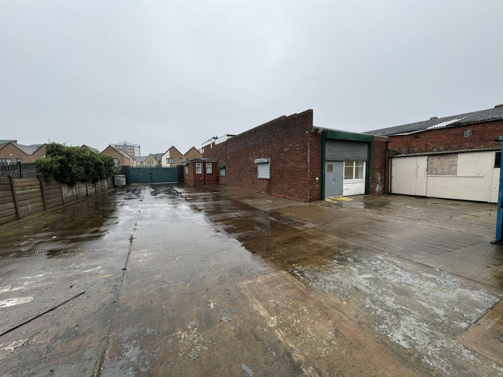 Additional image 3 of Central House, Lyng Lane, West Bromwich, B70 7RW