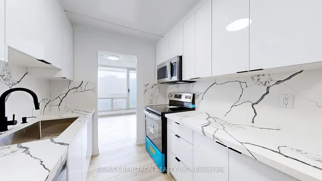 Additional image 21 of 2 Glamorgan Ave Unit 605