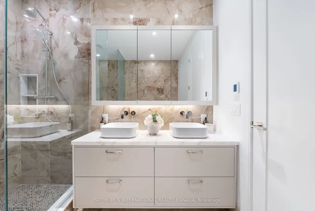 Additional image 23 of 455 Wellington St Unit 1105