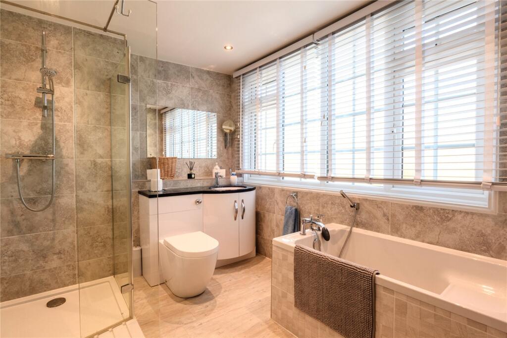 Additional image 6 of Lanhams Close